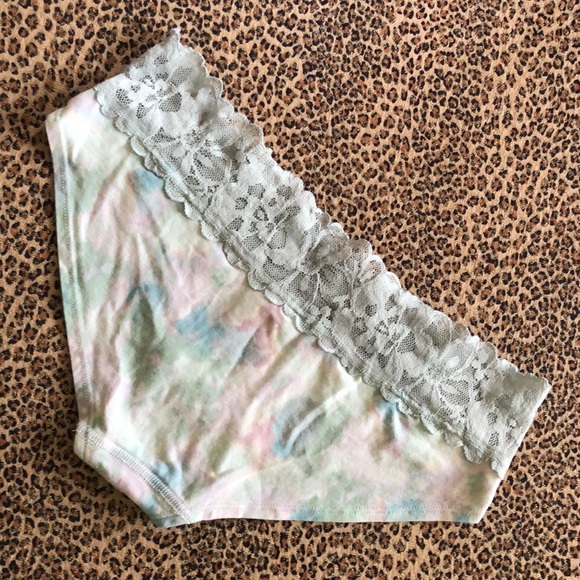 NWOT Victoria’s Secret Hip hugger Hipster lace top Panty - Picture 12 of 12